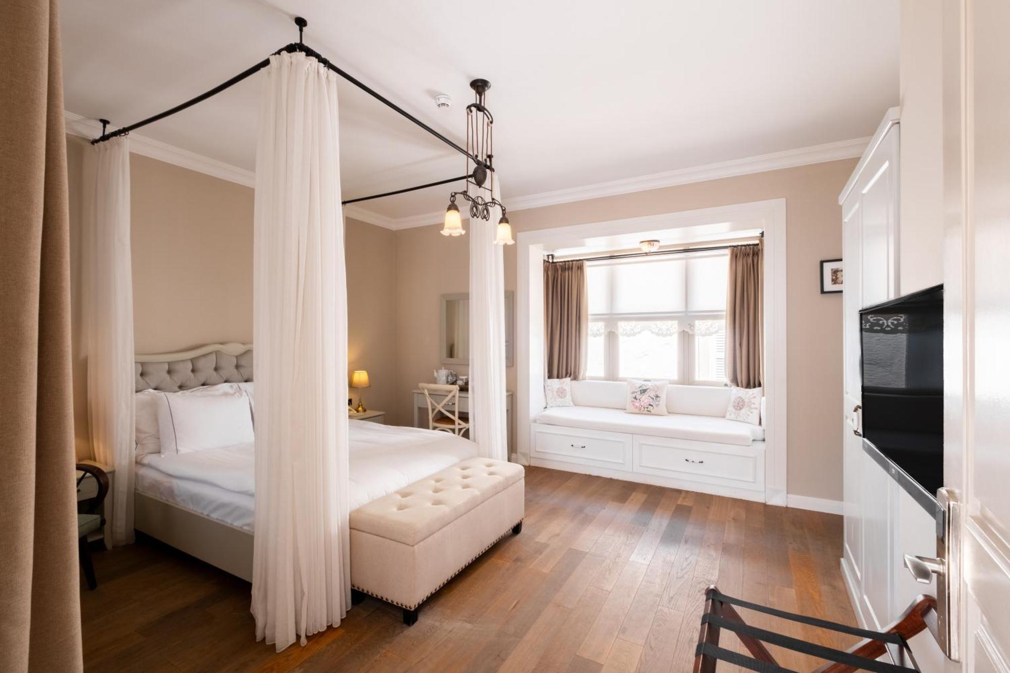 Deluxe Zimmer mit Erkerfenster