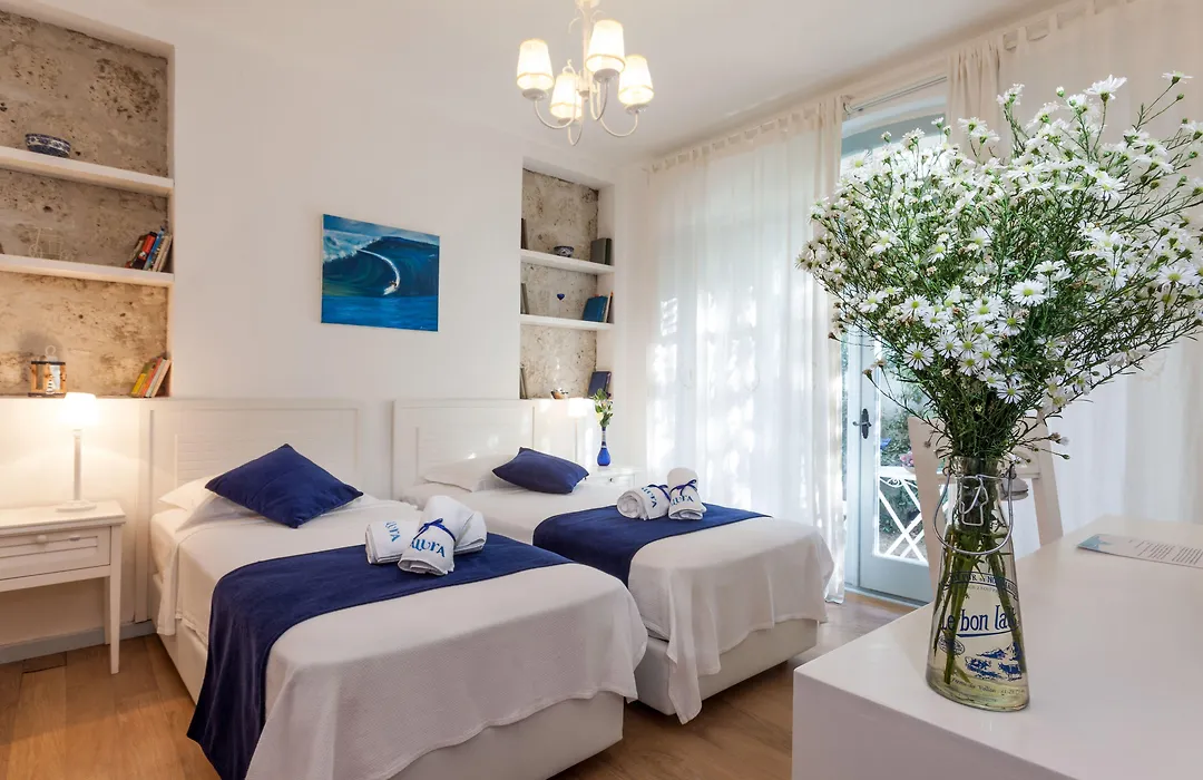 Alura Hotel-1